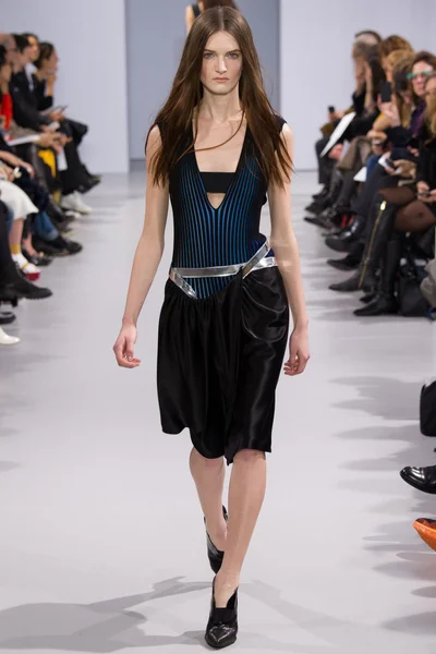 Look 14